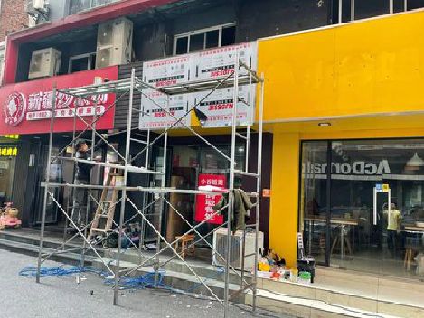 天门制作广告招牌如何避免它发黄？